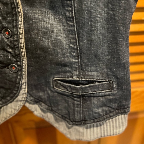 WOMENS CHICO’S PLATINUM SZ 2/Lg  DENIM VEST - Picture 7 of 8
